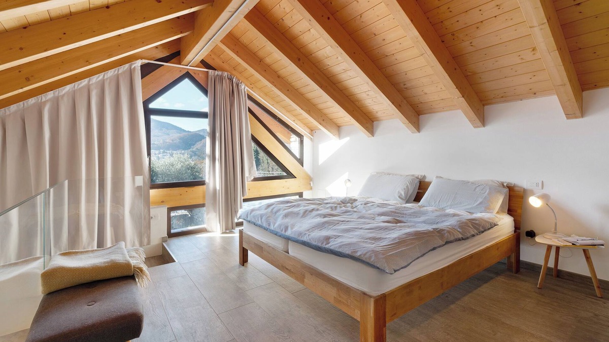 Cesara House | Holiday Home 'Charmingly Renovated Stone House' with Mountain View