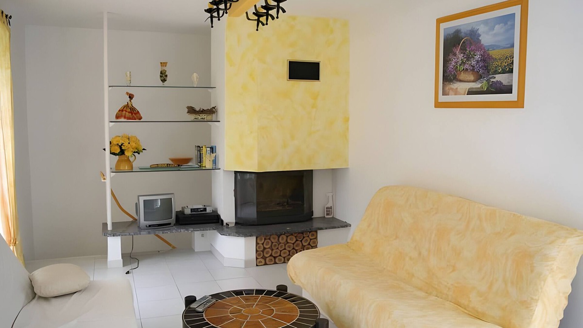 Gras House | Holiday Home 'Chez L'Oncle' with Air Conditioning