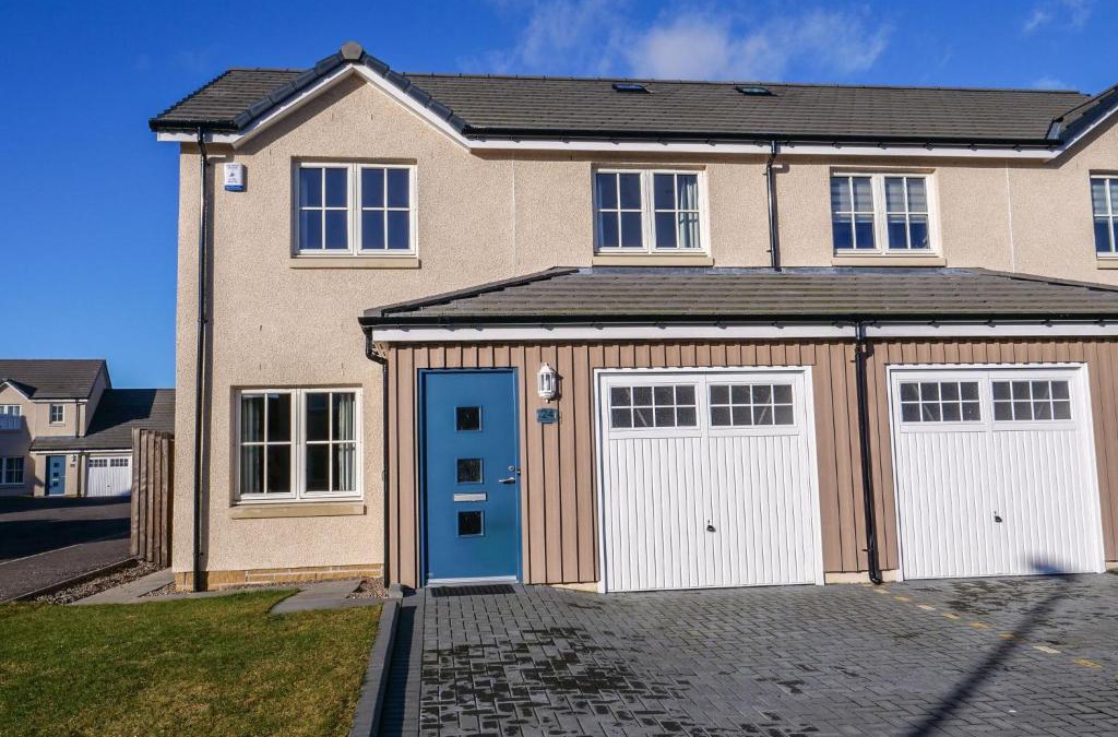 Kinross House | Holiday Home Devonvale Place by Interhome