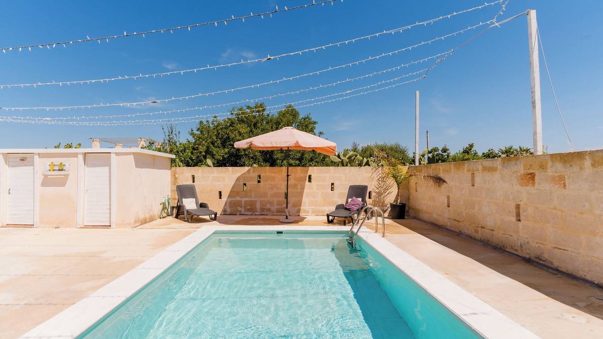 Torre Ovo House | Holiday Home 'Dilauro Con Piscina Exclusive' with Private Pool, Private Terrace and Air Conditioning