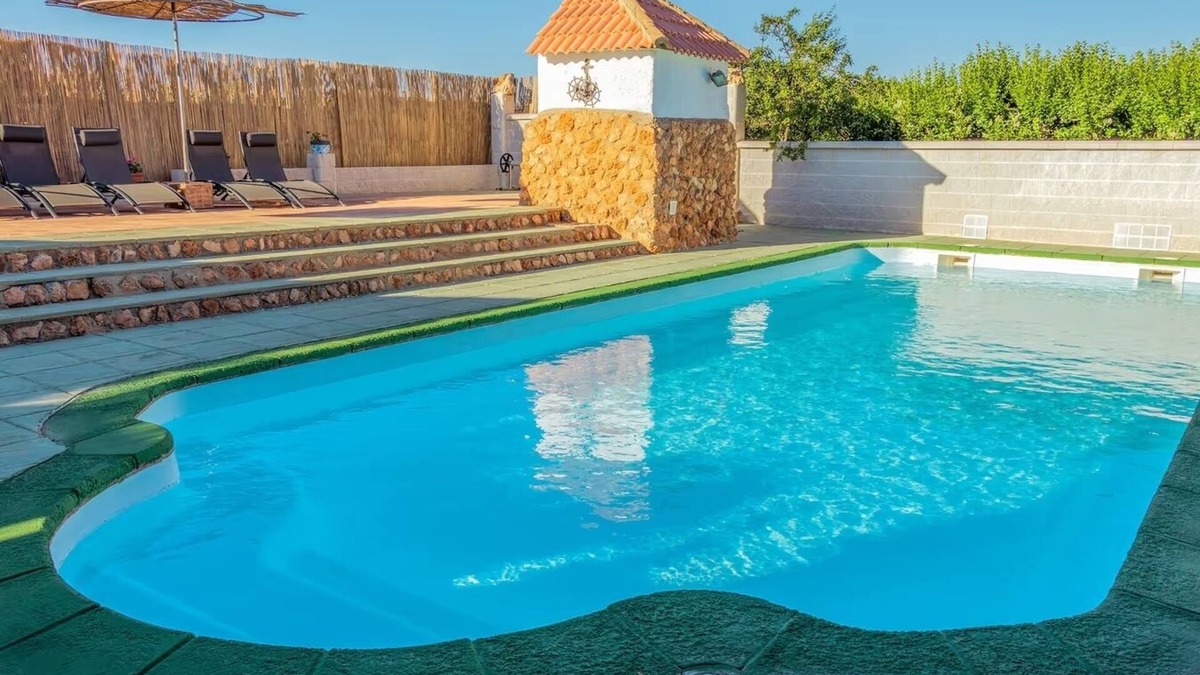 Cogollos de Guadix House | Holiday Home "Casa Rural Tesorillo Cat Superior" with Mountain View, Pool & Wi-Fi