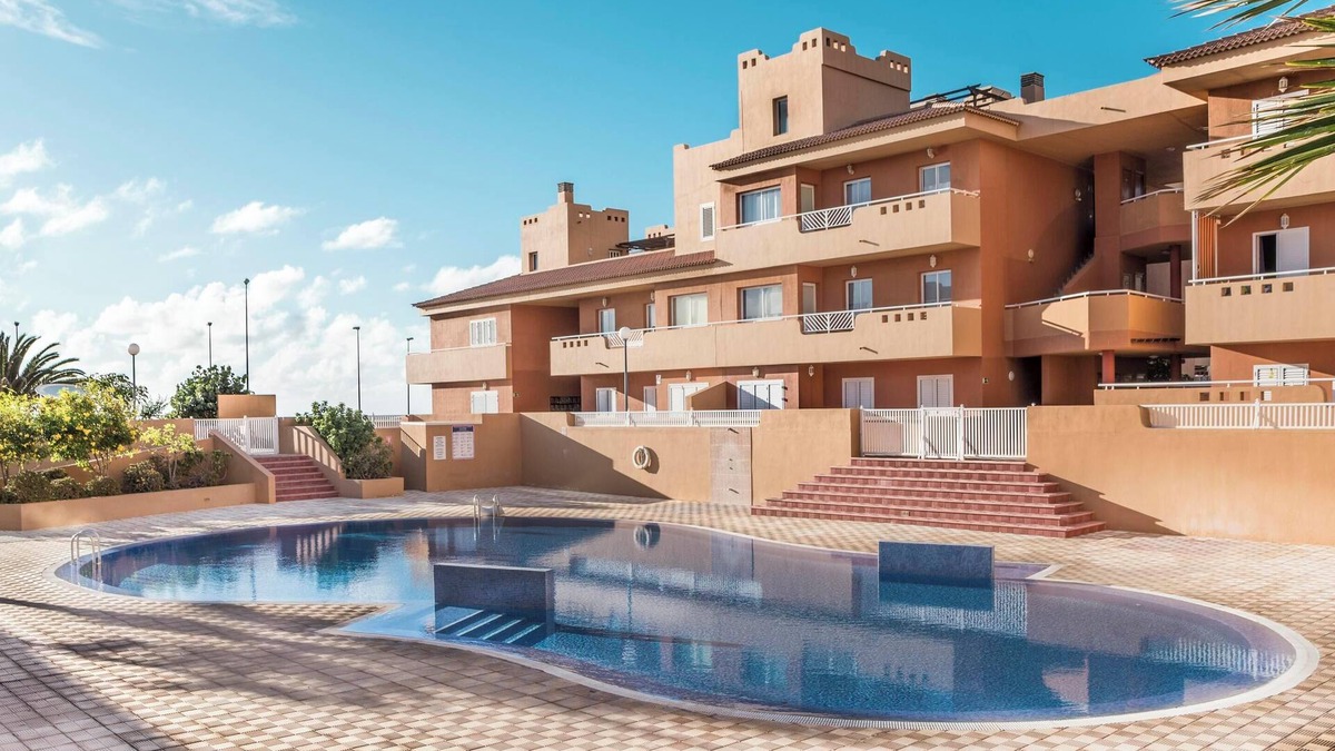 Puerto de Guimar Apartment | Holiday Home Vista Mar with Sea View, Shared Pool & Wi-Fi
