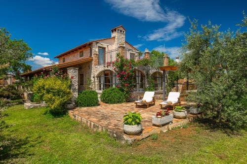 Smoljanci Villa | Holiday Home Eufemia