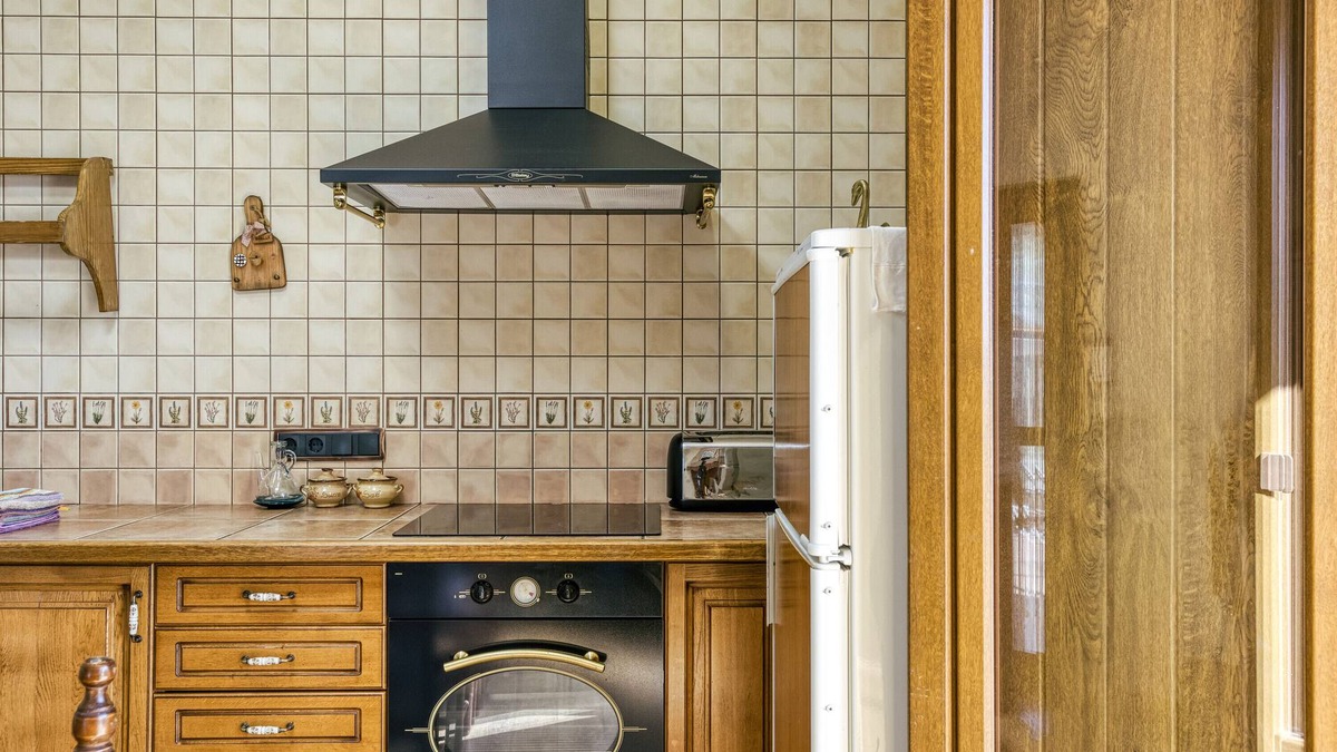 Santa Pellaia House | Holiday Home 'Gavarres1' with Mountain View, Private Pool and Private Terrace