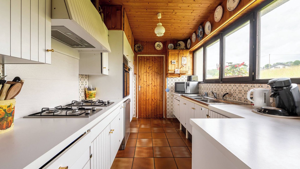Groisy House | Holiday Home 'Gite Le Carando' with Mountain View, Private Terrace and Private Garden