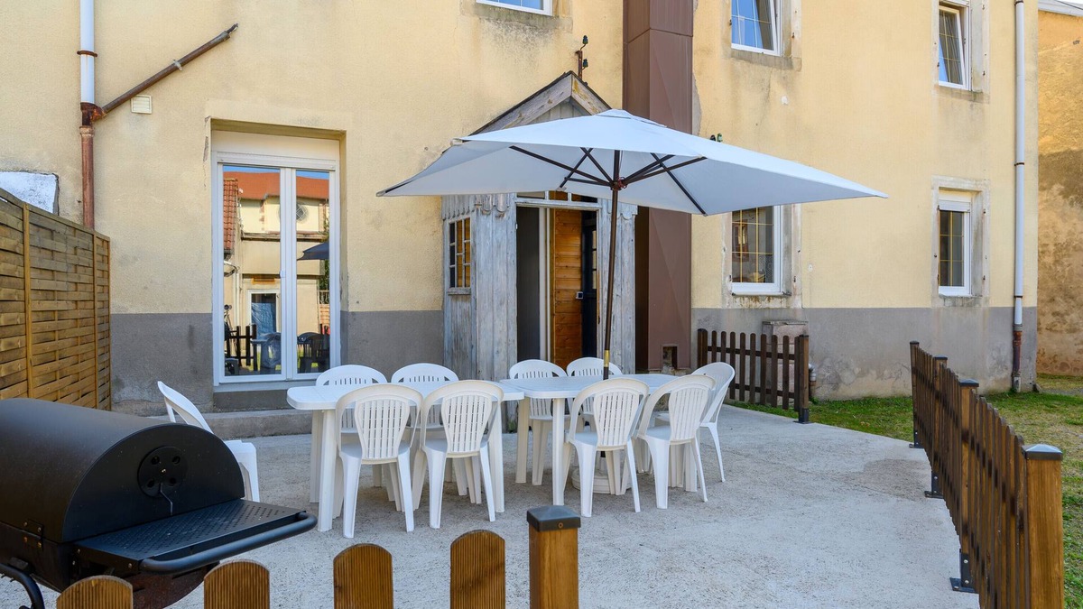 Plainfaing House | Holiday Home 'Gîte Les 3 Cerfs - 3 Stars' with Mountain View, Private Terrace and Wi-Fi