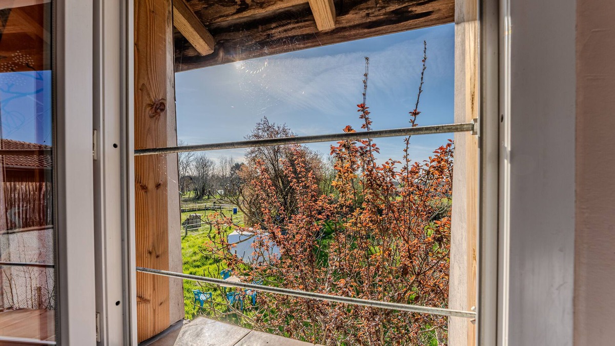 Belin-Beliet House | Holiday Home 'Grange Au Tilleul' with Private Garden and Wi-Fi