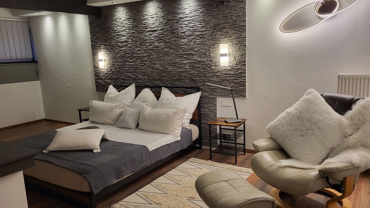 Mellrichstadt House | Holiday home ‘Hainberg-Loft’ with large veranda, garden sauna and plenty of space for relaxation