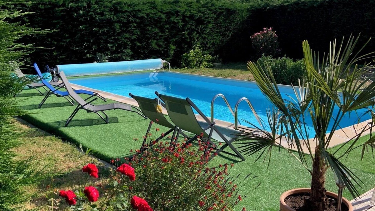 Saint-Hippolyte Villa | Holiday Home Heated swimming pool 28° C