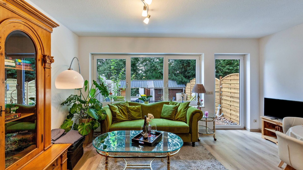 Schindeldorf House | Holiday Home 'Heike's Waldidyll' with Private Terrace, Private Garden and Wi-Fi