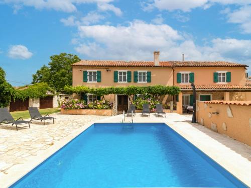 Kozljani House | Holiday Home Hortensija by Interhome