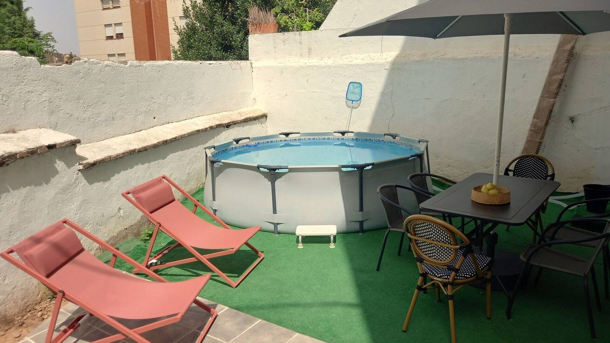 Cervantes House | Holiday Home 'House with Garden, Parking' with Mountain Views and Air Conditioning