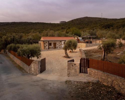 Porto de Mos House | Holiday Home in Alvados