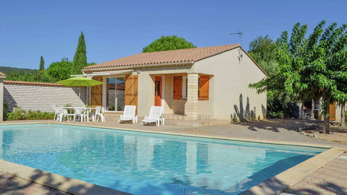 Argeliers House | Holiday Home in Argeliers near Sandy Beaches