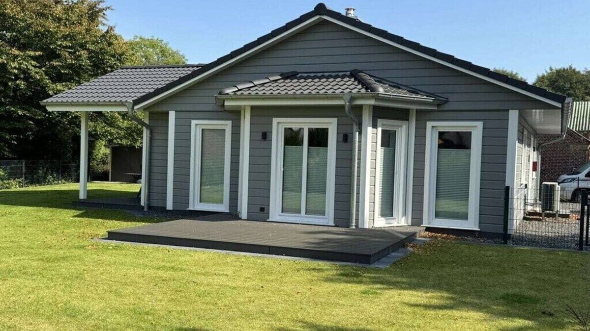 Grundhof House | Holiday home in Bönstrup with swimming pool