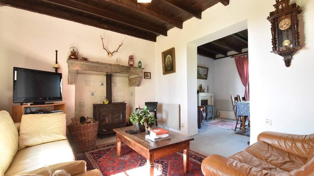 Decize House | Holiday Home in Decize near Beach