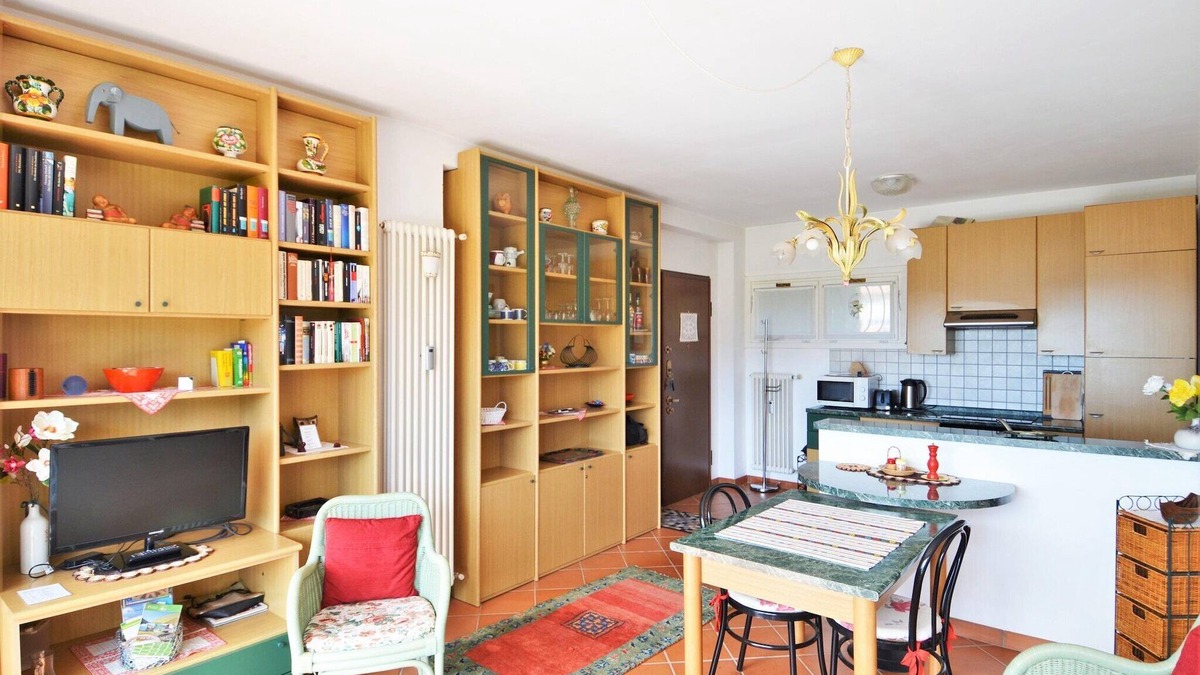 Luino Apartment | Holiday Home in Italy with Sea Views