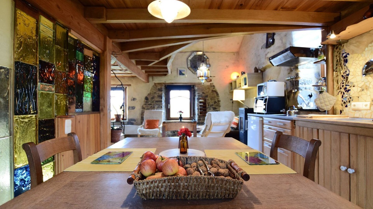 Longueville House | Holiday Home in Longueville with Garden & Pond