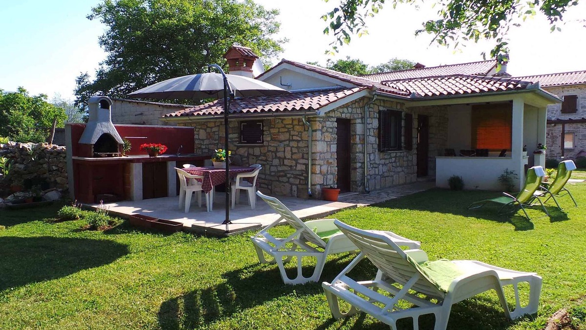 Krsan House | Holiday home in nature and quiet location