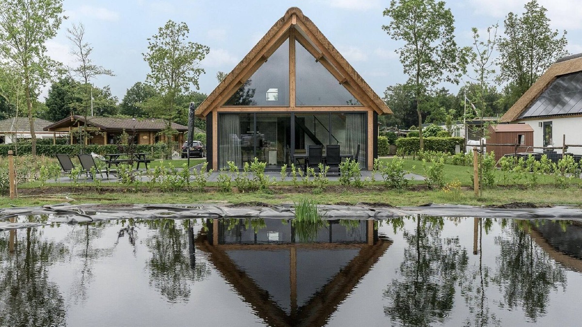 Baarle-Nassau House | Holiday Home in Netherlands with Pond View