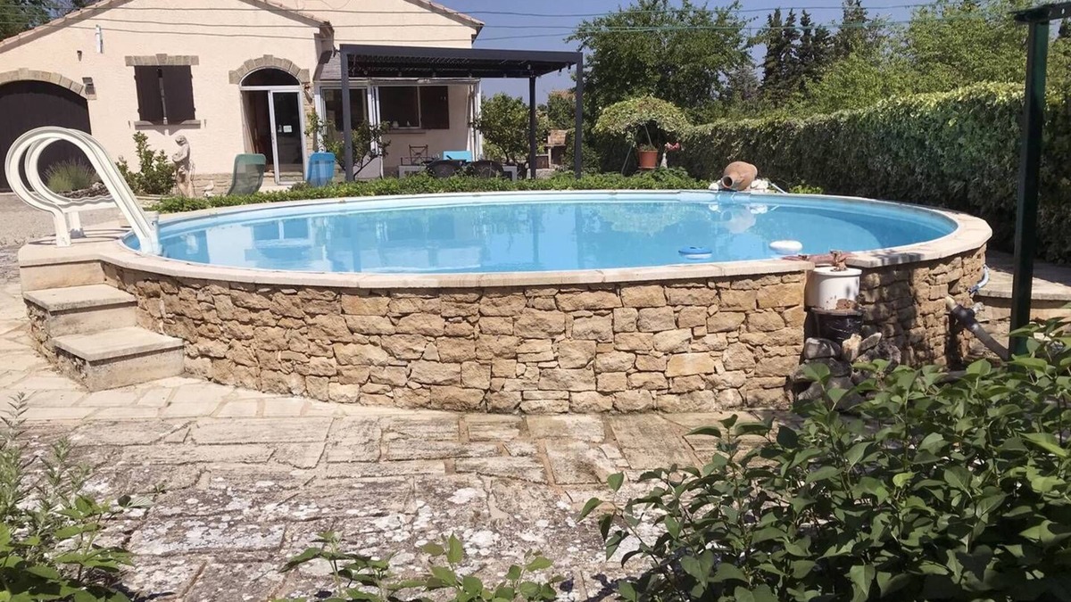 Saint-Didier House | Holiday home in Saint-Didier, private pool, intimate settin, pets admitted(1).
