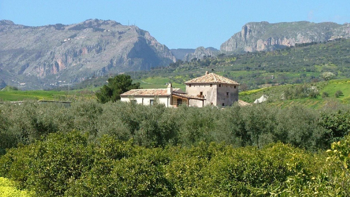 Stilo House | Holiday home in Stilo with garden