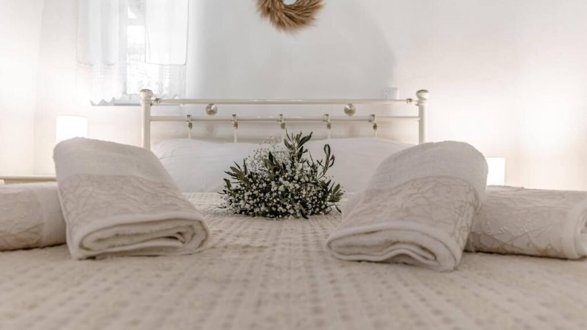 Irakleia Apartment | Holiday Home in the heart of Naxos