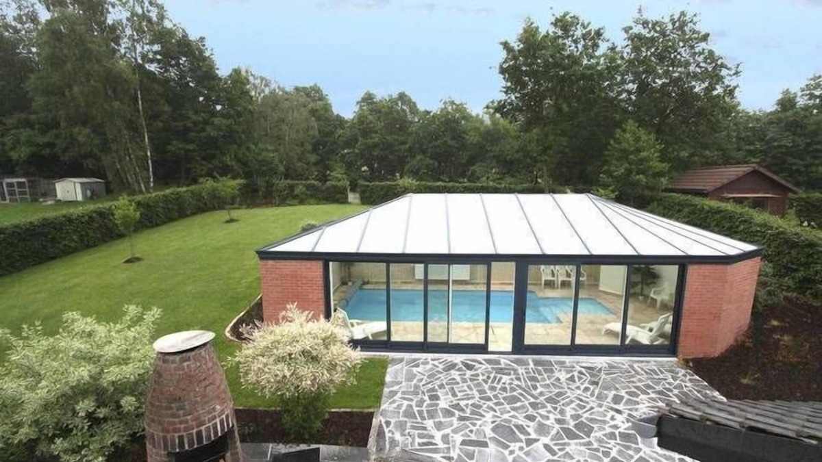 Faymonville House | Holiday Home in Waimes with Pool & Sauna