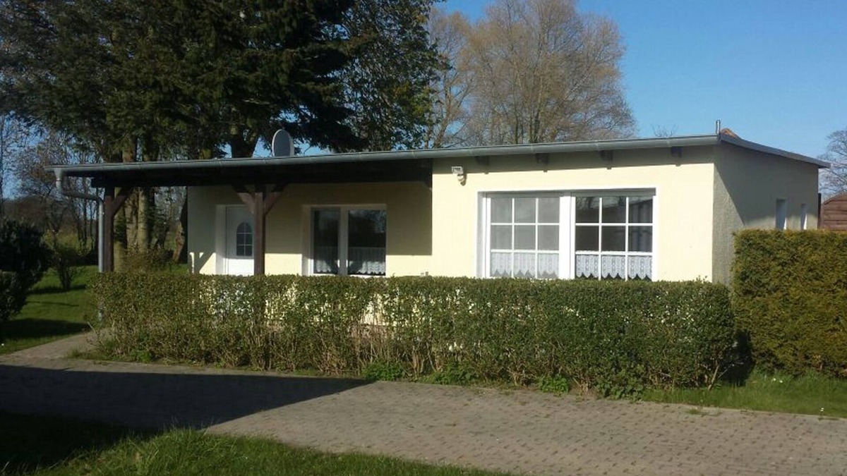 Neuenkirchen House | Holiday home Ingrid auf Rügen am Bodden