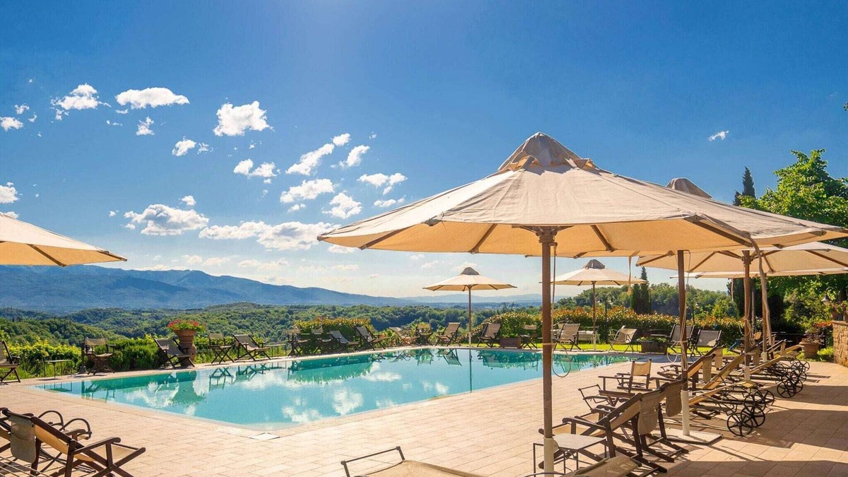 Gaville House | Holiday Home in Tuscany with Pool & BBQ