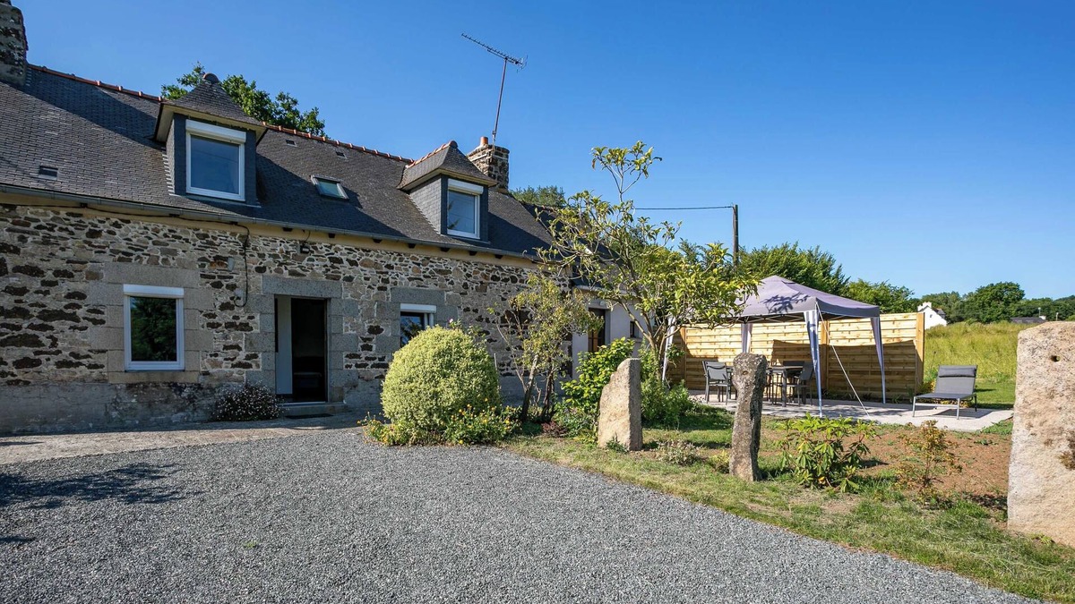 Tressignaux House | Holiday Home "Kerkohann" with Private Garden & Wi-Fi