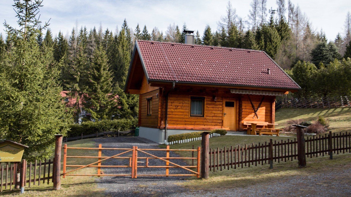 Bad Sankt Leonhard im Lavanttal House | Holiday Home 'Klippitzblick' with Private Terrace and Private Garden