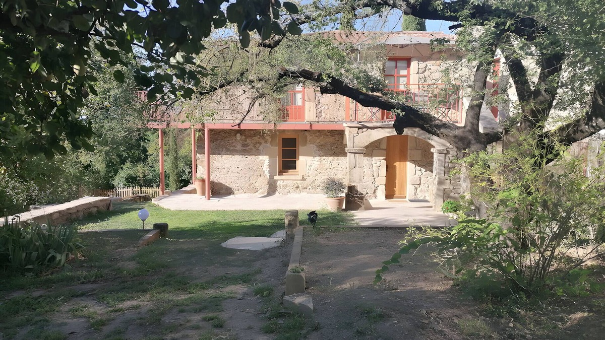 Crozes-Hermitage House | Holiday Home 'Les Lavoirs' with Mountain View