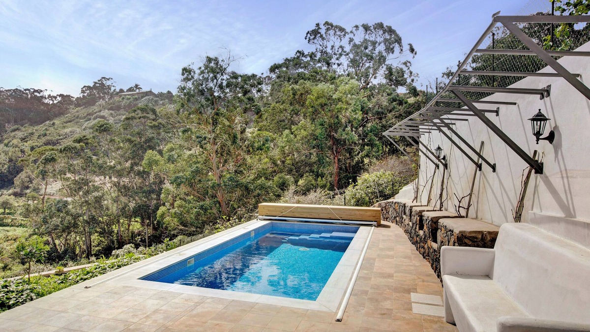 Tegueste House | Holiday Home "La Bodega de Julián" with Mountain Views, Private Pool and Wi-Fi