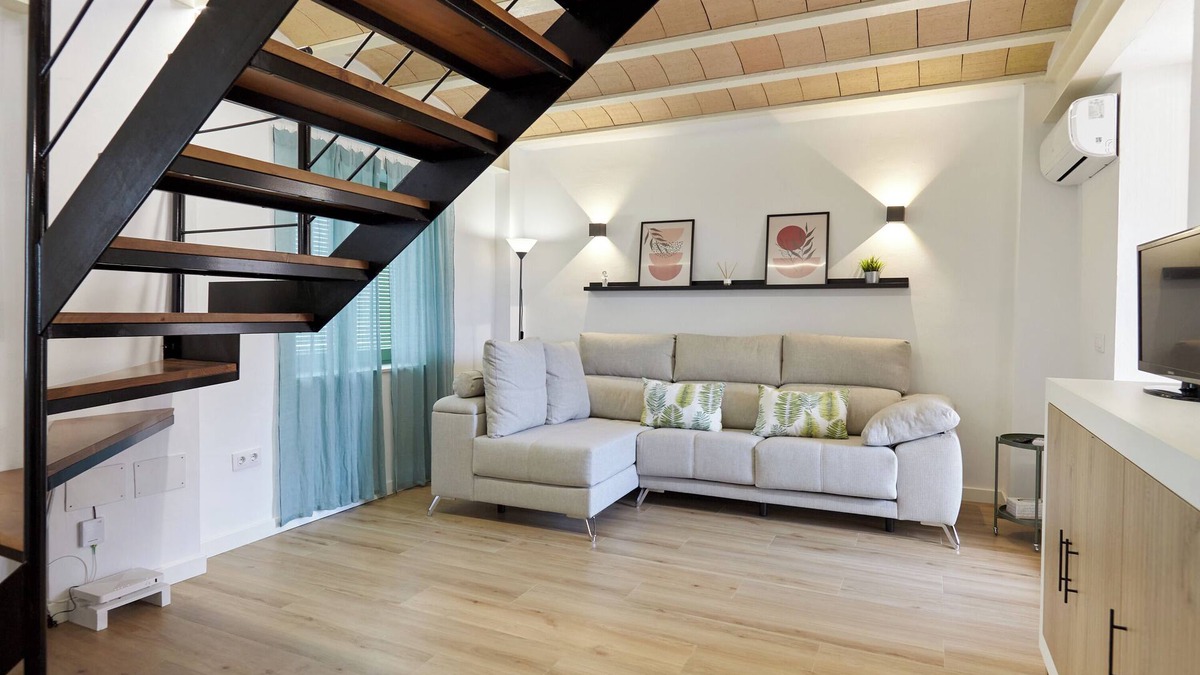 Cazorla House | Holiday Home 'La Casita Verde' with Mountain View, Wi-Fi and Air Conditioning