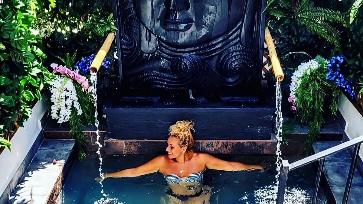 Benaojan Apartment | Holiday Home 'La Cueva De Las Orquídeas' with Private Pool, Private Terrace and Wi-Fi