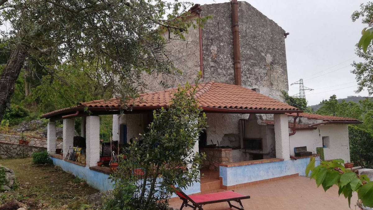 Itri House | Holiday Home 'Le Monticelle' with Mountain View, Wi-Fi and Air Conditioning