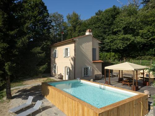 Calci House | Holiday Home Lucrecia by Interhome