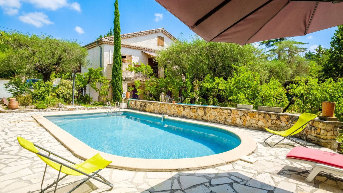 Fayence Villa | Holiday Home 'Ma Vie Là' with Mountain View, Wi-Fi and Air Conditioning