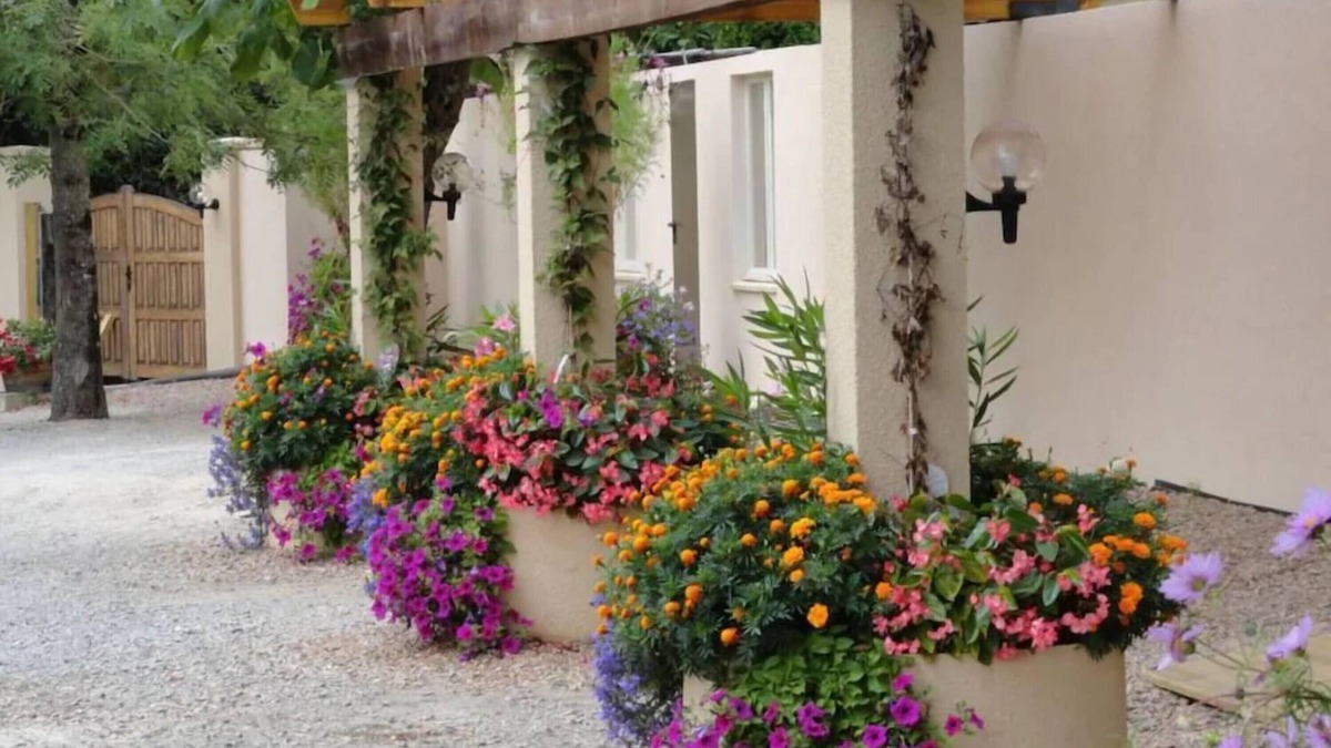 La Fouillade House | Holiday Home "Maison Ooms Family" with Private Pool & Wi-Fi