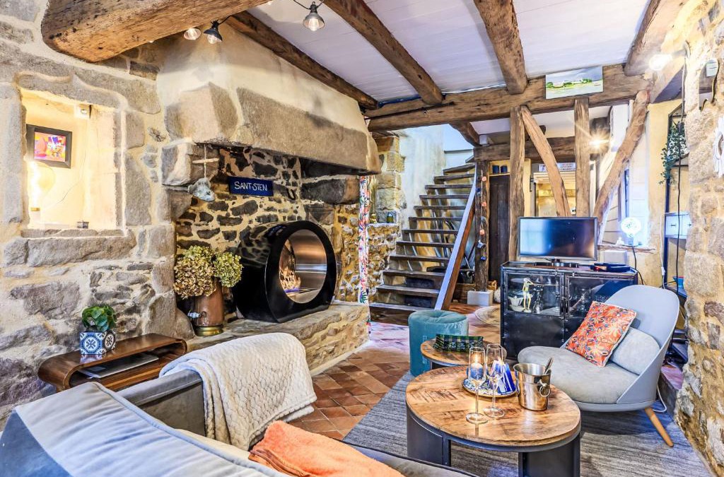 Port de St Goustan House | Holiday Home Maison du Bosco by Interhome