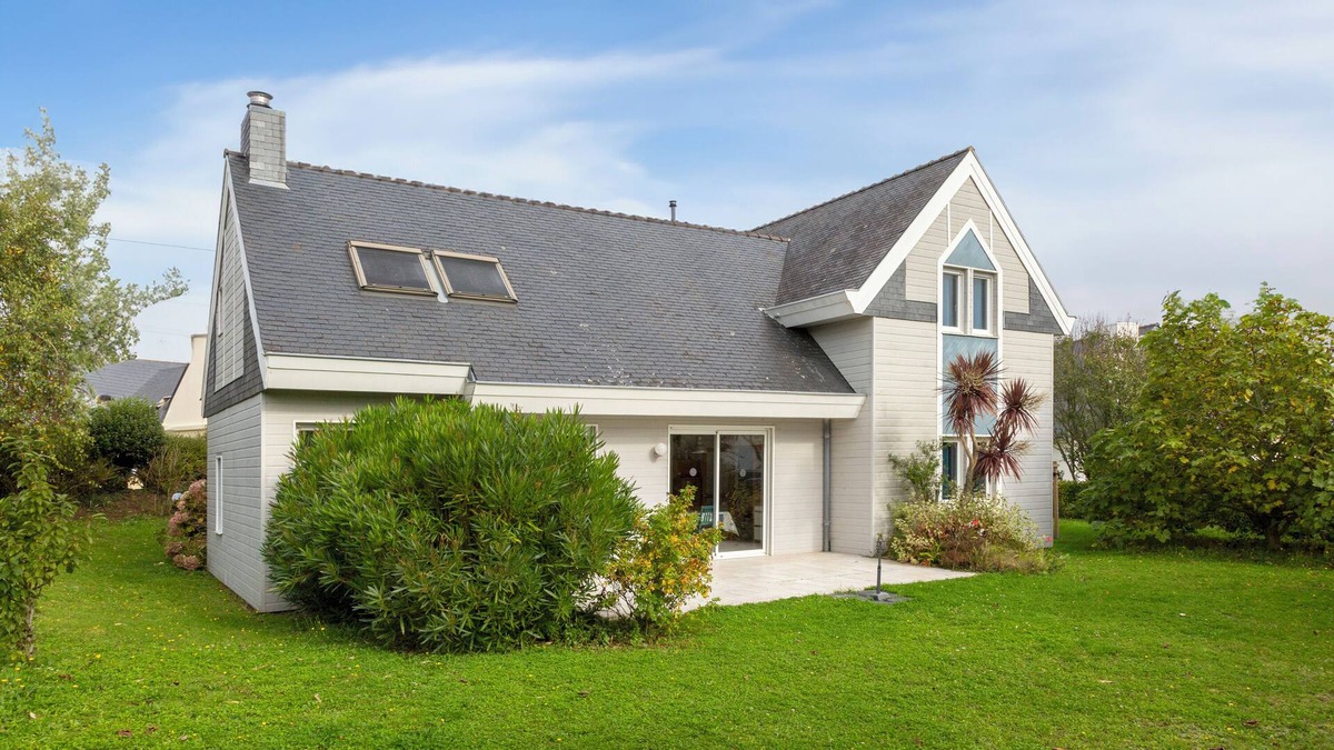 Trevignon House | Holiday Home 'Maison Marjolaine' with Private Terrace and Private Garden