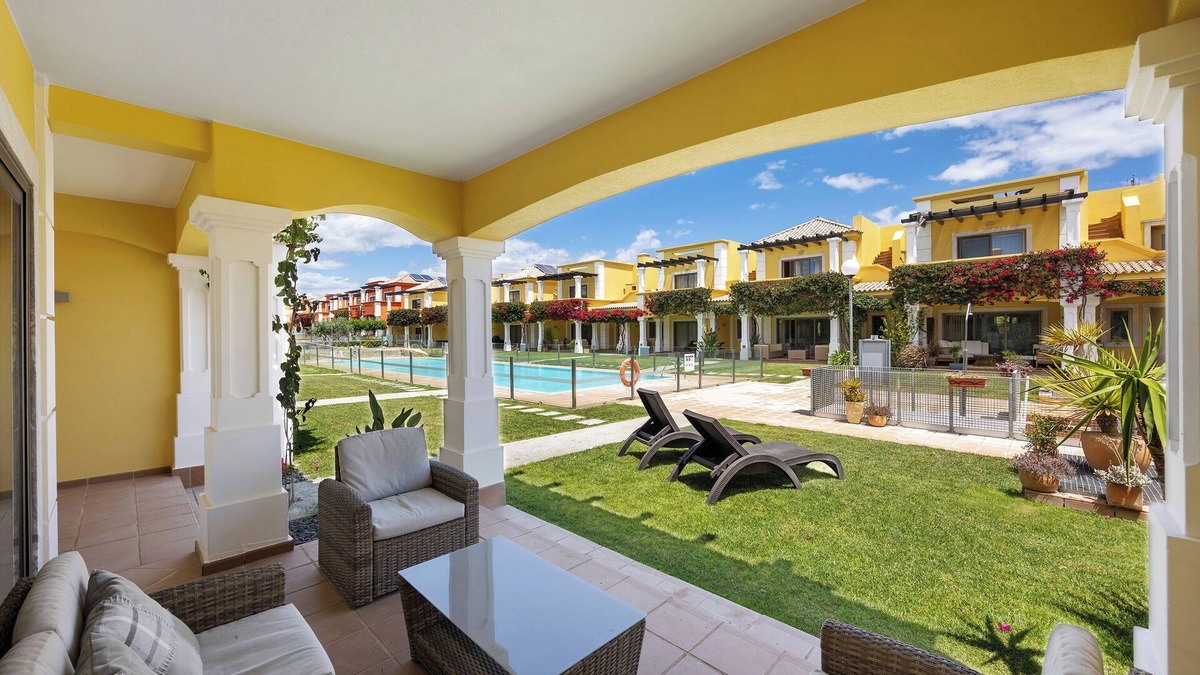 Luz de Tavira House | Holiday Home 'Mar Azul - Lux Tavira' with Shared Pool, Wi-Fi and Air Conditioning