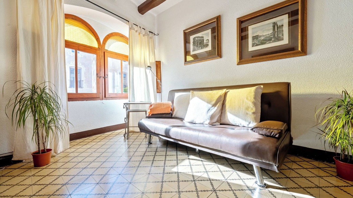 Santes Creus House | Holiday Home 'Maria' with Mountain View, Balcony and Wi-Fi