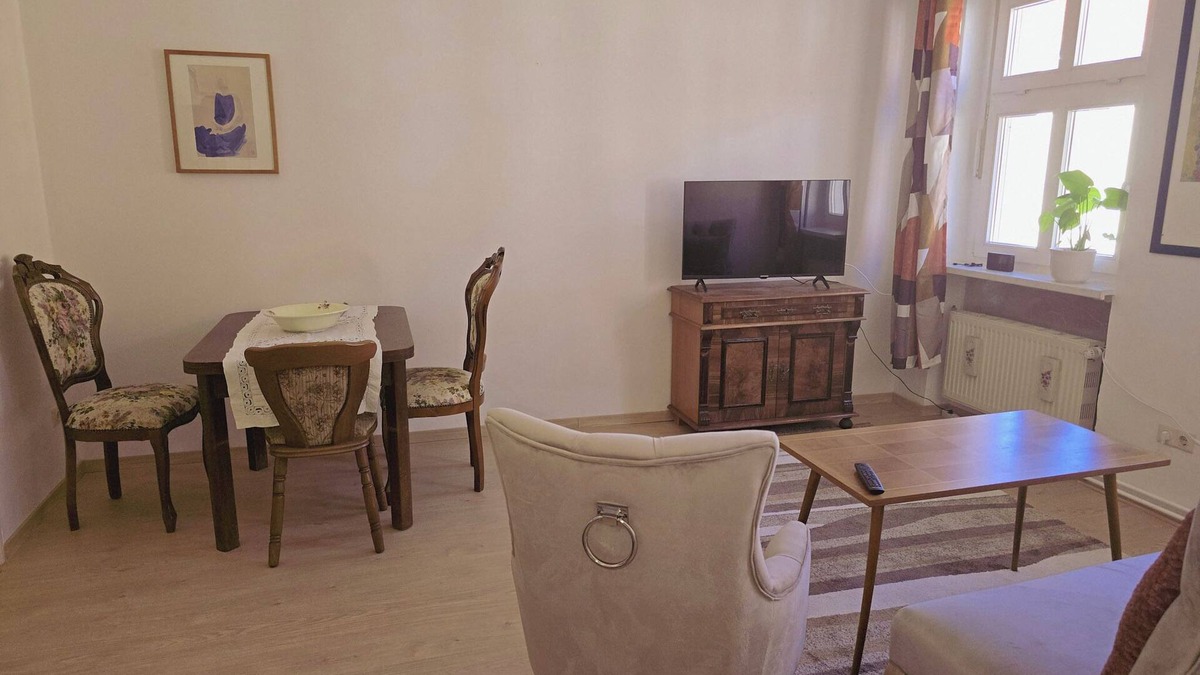 Beeskow House | Holiday Home 'Marienblick' with Private Terrace, Private Garden and Wi-Fi