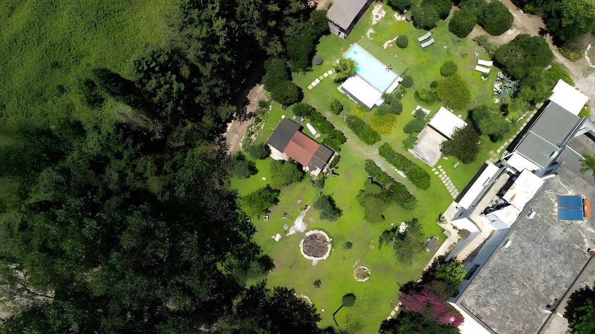 Lizzanello House | Holiday Home 'Masseria Il Fondone Up' with Shared Pool, Wi-Fi and Air Conditioning