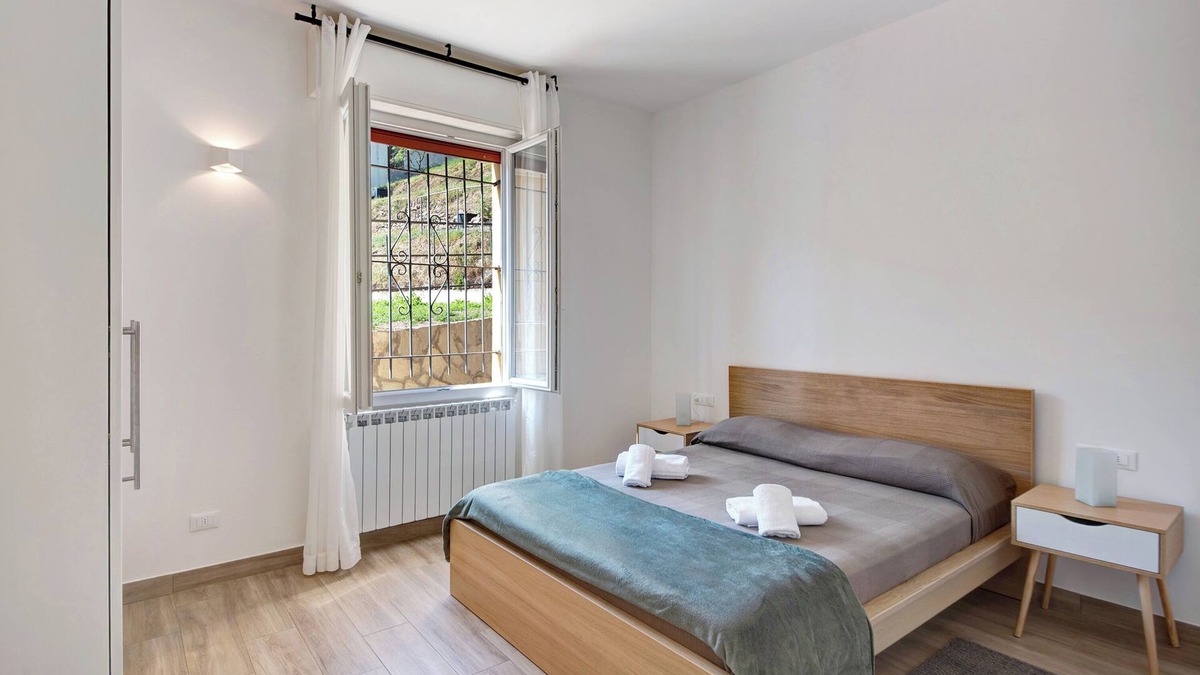 Moneglia House | Holiday Home "Moneglia Monte" close to the Sea with Private Garden & Wi-Fi
