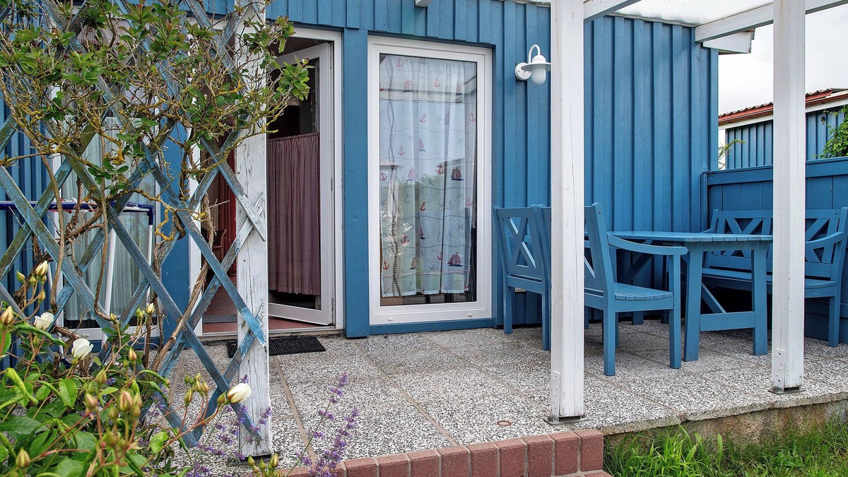 Meschendorf House | Holiday home "Möve ABA Bungalow 62" with private terrace and WLAN