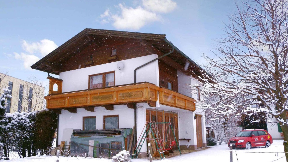 Niederndorf House | Holiday home next to a farm