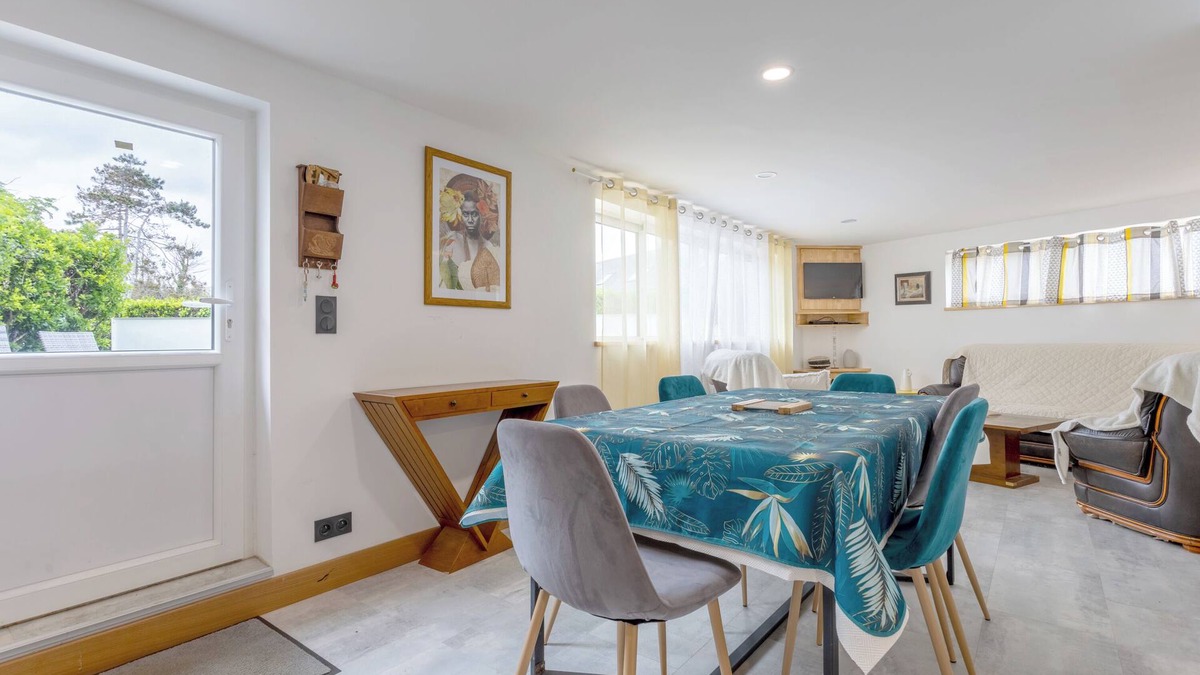 Trevignon House | Holiday Home 'Penty House 500m De La Plage' with Wi-Fi